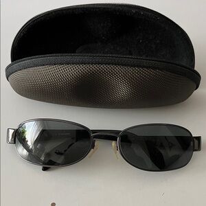 Black Harley Davidson, sunglasses with case